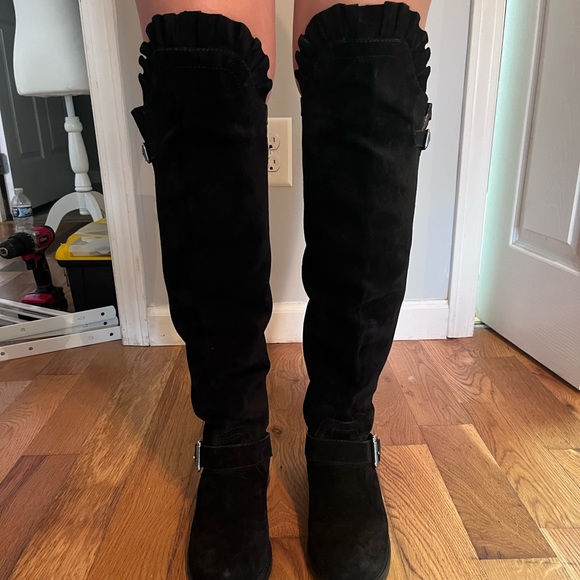 VALINTINO SUEDE RUFFLE OVER THE KNEE BOOT - Picture 2 of 16